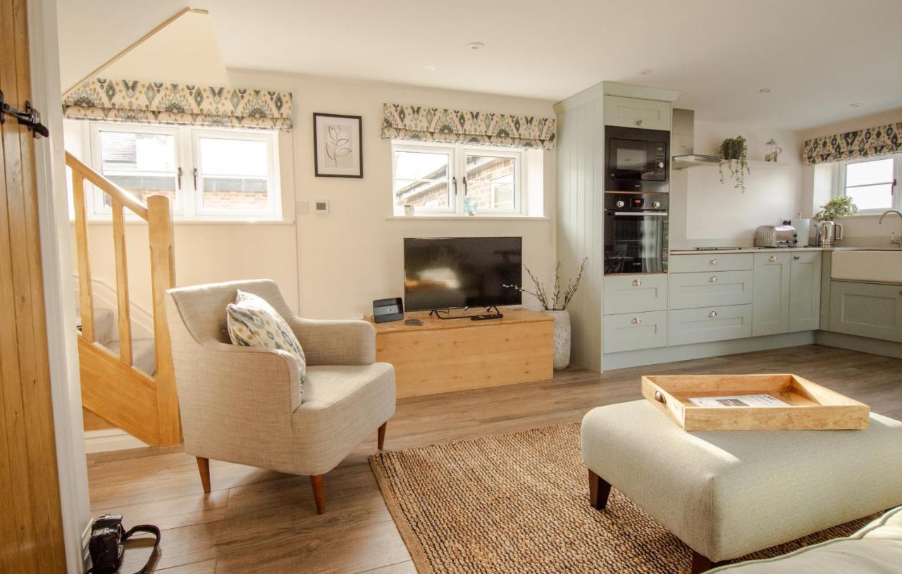 Finwood Green Farm Holiday Cottages-The Calf Shed And The Milk Parlour Henley-in-Arden المظهر الخارجي الصورة