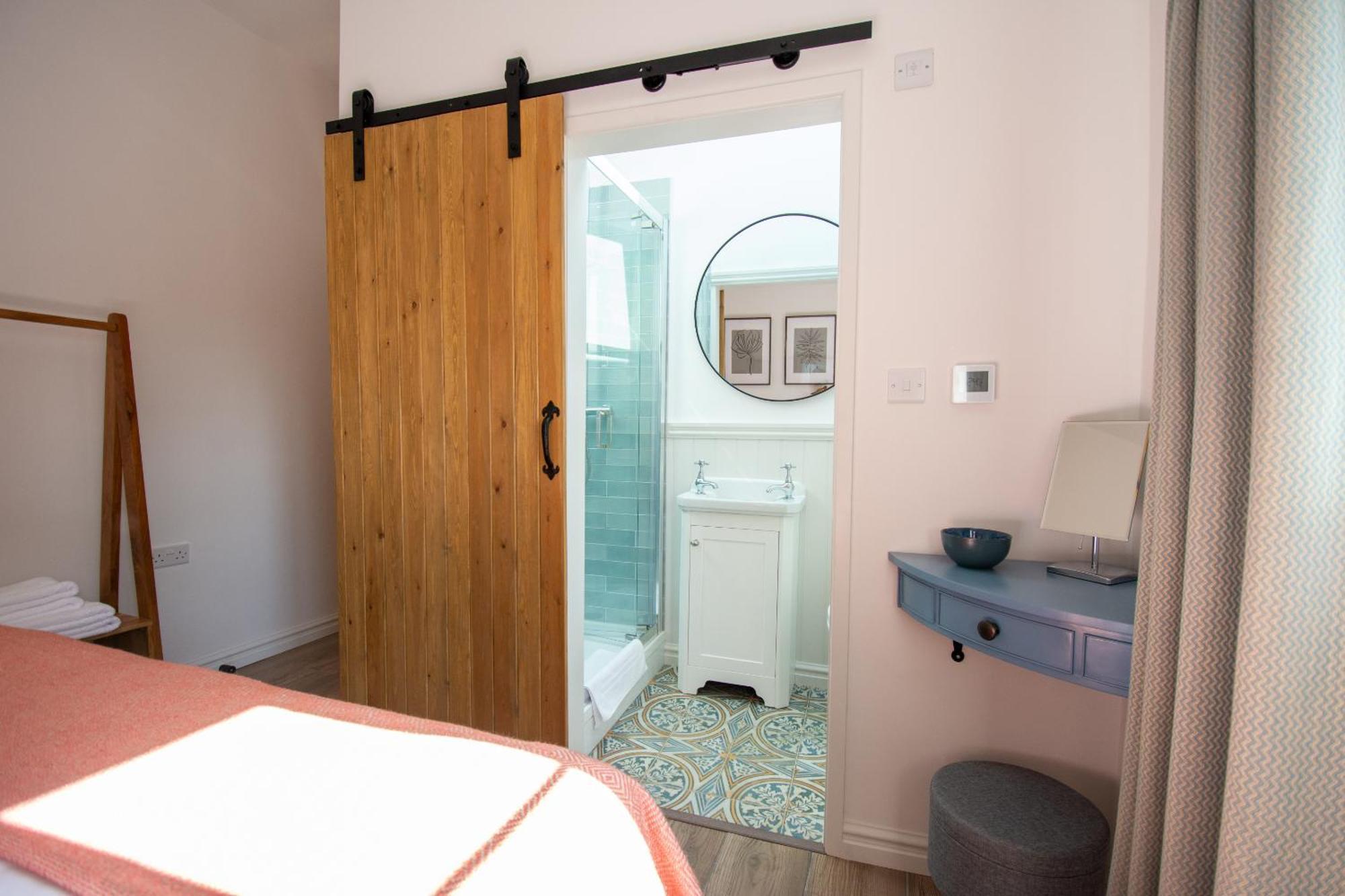 Finwood Green Farm Holiday Cottages-The Calf Shed And The Milk Parlour Henley-in-Arden الغرفة الصورة